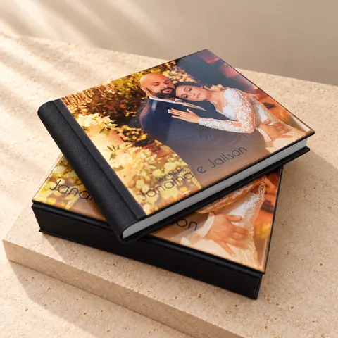 Álbum fotográfico com capa em acrílico